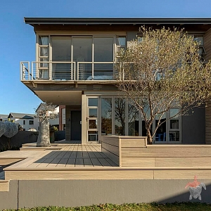 Террасная доска ДПК Turtle Shell Canadian Maple на террасе