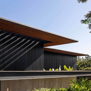  Фасадная реечная панель из ДПКTurtle Shell Middle Lines, Faroese Smokewood, Co-Extrusion